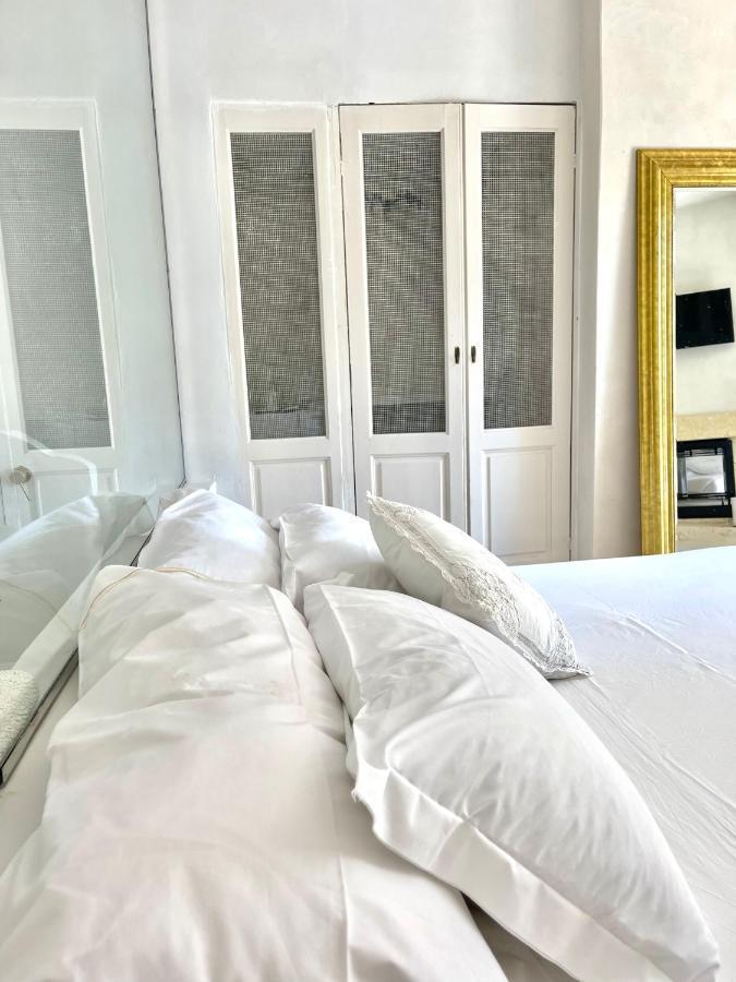 Relais Grottone Bed & Breakfast Ostuni Exterior photo